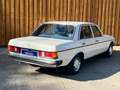 Mercedes-Benz 200 W123 Automatik, nur 74.000 Km, 1. Hand Weiß - thumbnail 3