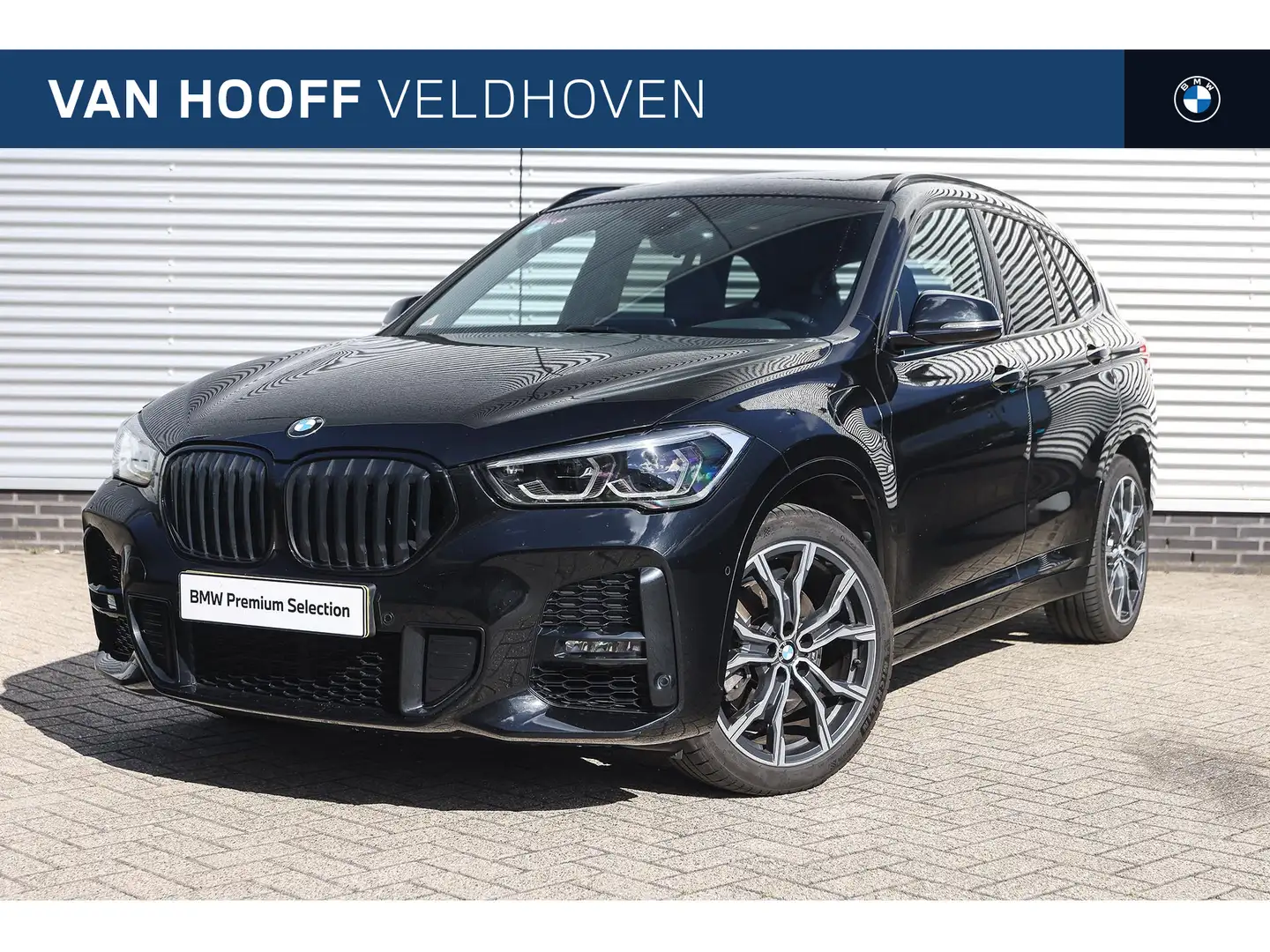BMW X1 xDrive25e High Executive M Sport Automaat / Panora Schwarz - 1