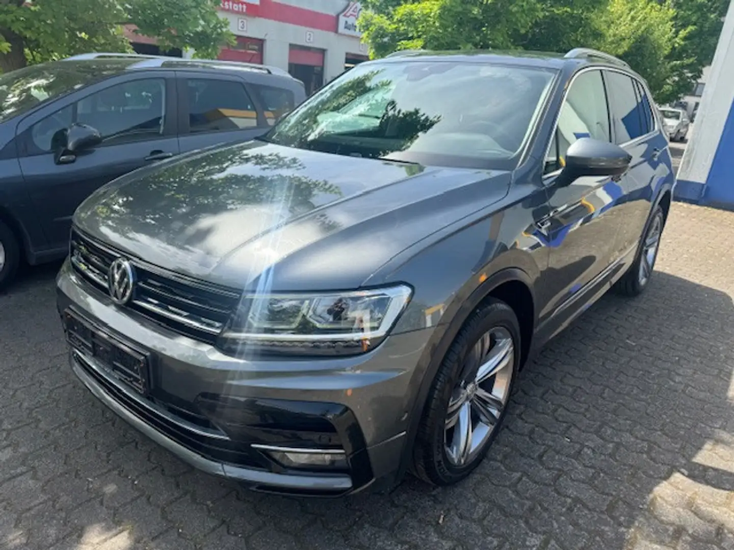 Volkswagen Tiguan VOLKSWAGEN TIGUAN R-LINE HIGHLINE 4 MOTION DSG KAM Grigio - 1