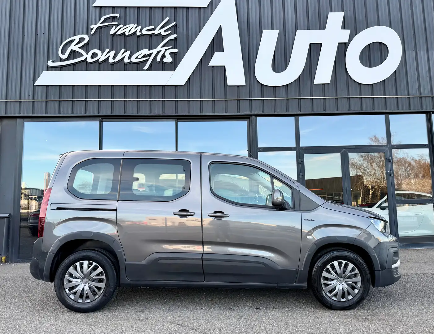 Peugeot Rifter Rifter Standard BlueHDi 130 S Gris - 1