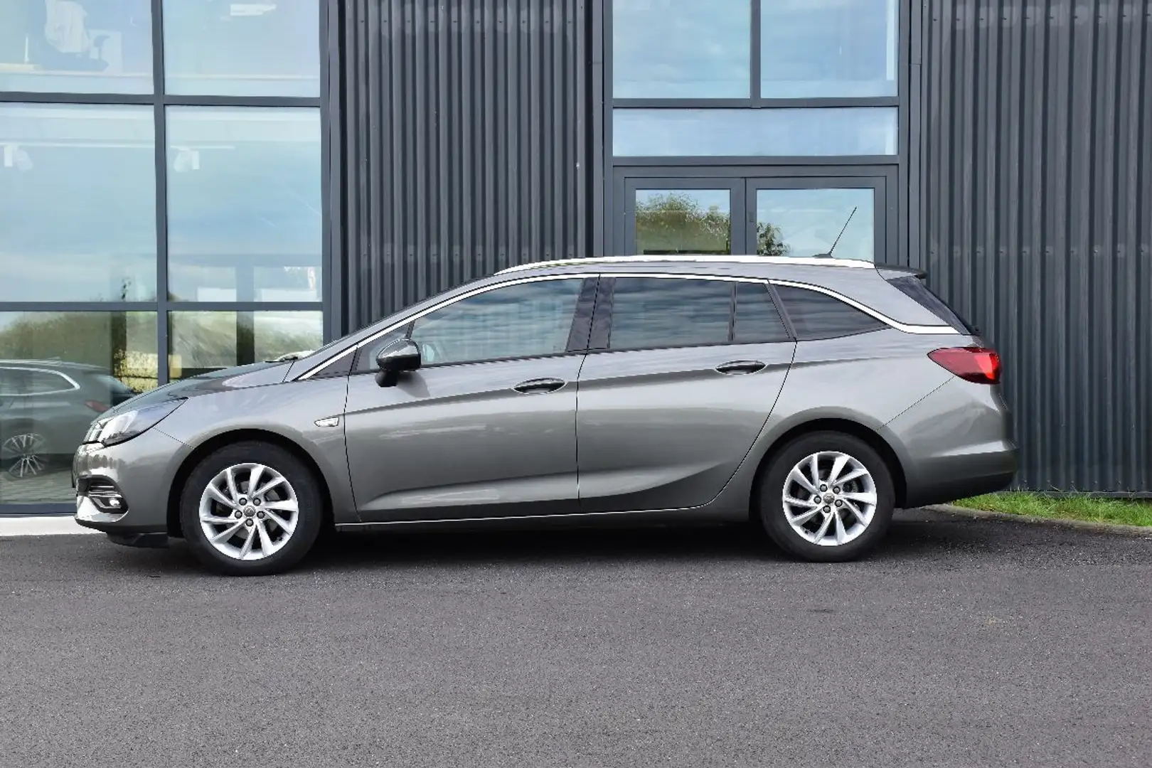 Opel Astra V (2) SPORTS TOURER 1.5 DIESEL 122 ELEGANCE Gris - 2
