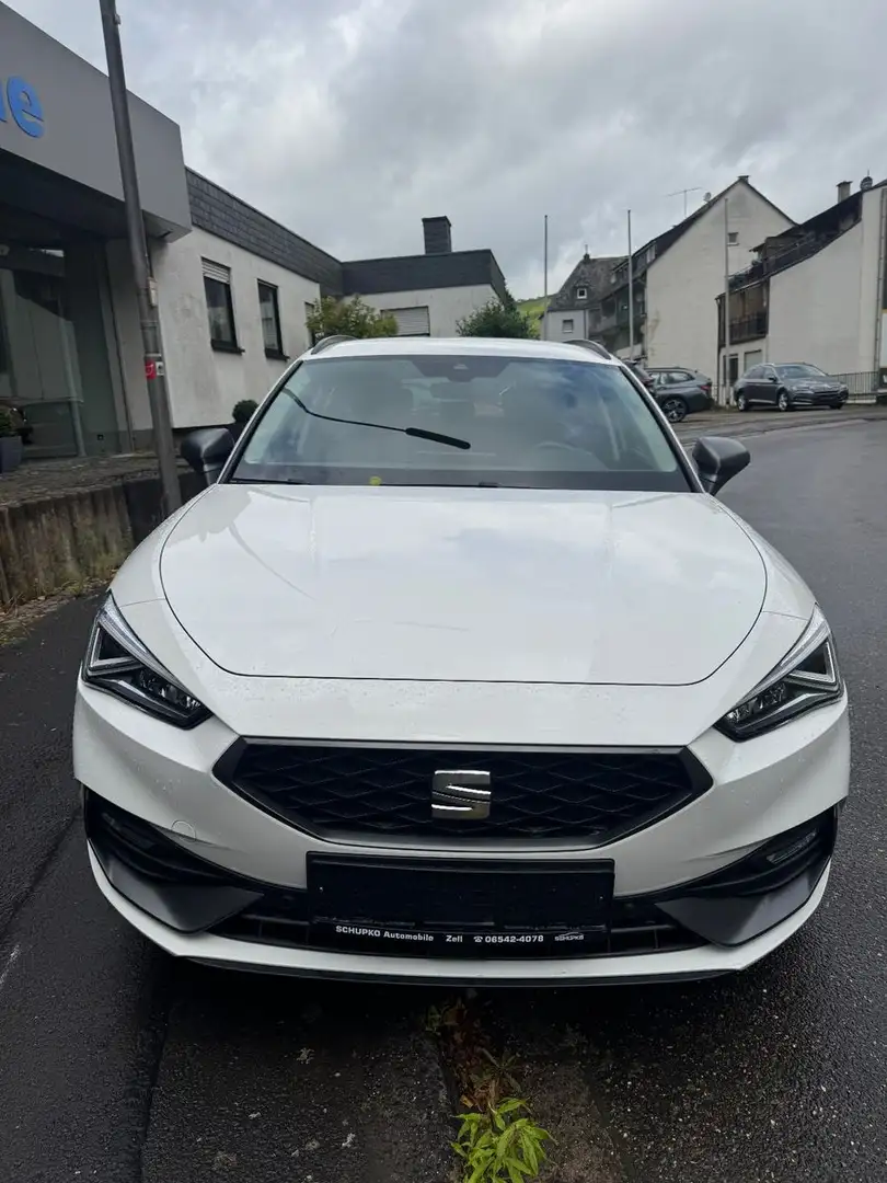 SEAT Leon Sportstourer FR e-Hybrid ACC Lange Weiß - 2