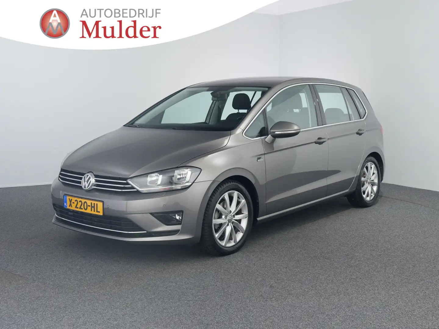 Volkswagen Golf Sportsvan 1.4 TSI Connected Series | Camera | Trekhaak | Grijs - 1