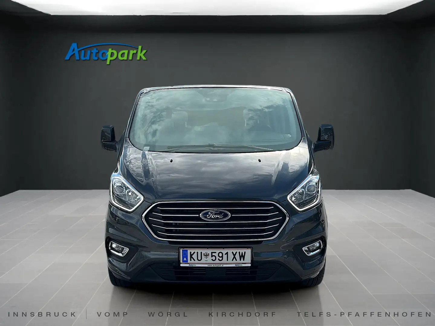 Ford Tourneo Custom TITANIUM 320 L2 Grau - 2