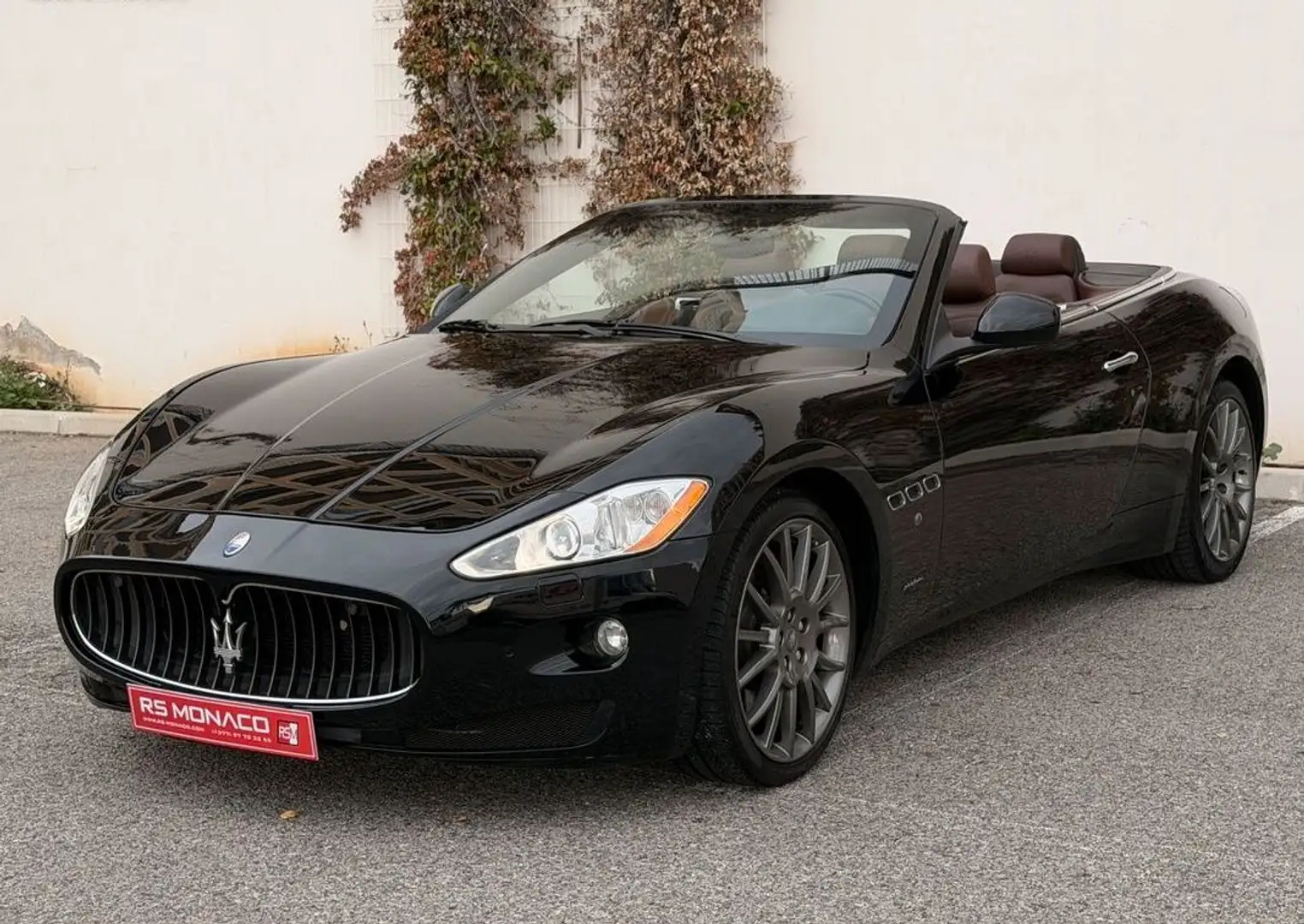 Maserati GranCabrio 4.7 v8 440 bva Schwarz - 1