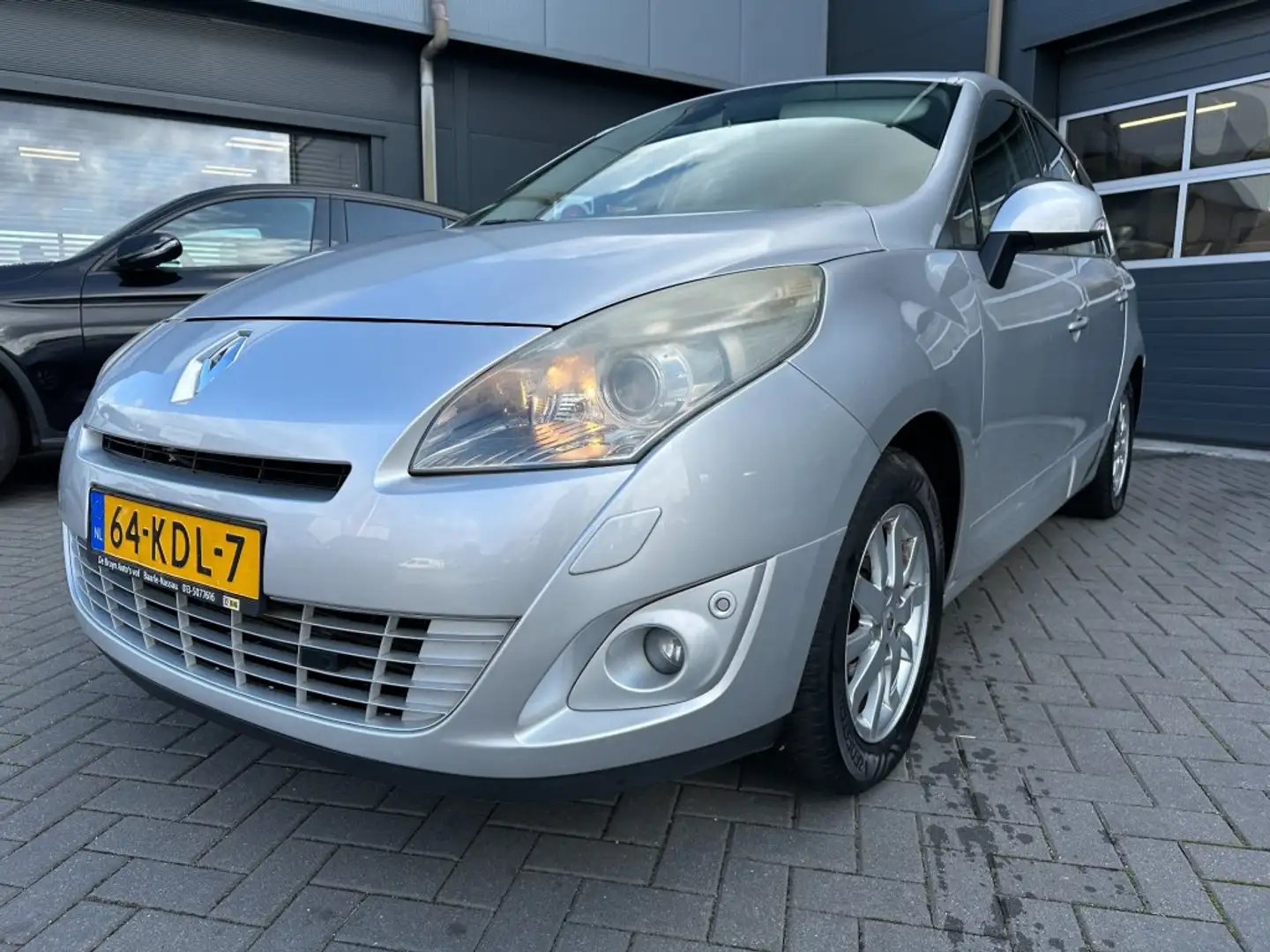 Renault Scenic 1.4TCE  Privilege 7 Pers.! Navigatie, cruise contr Gris - 1
