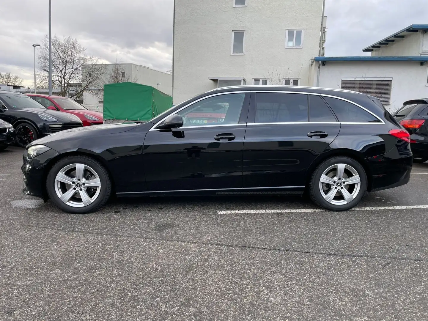 Mercedes-Benz C 220 d Keyless 1. Hand Massage CarPlay 19% Schwarz - 2