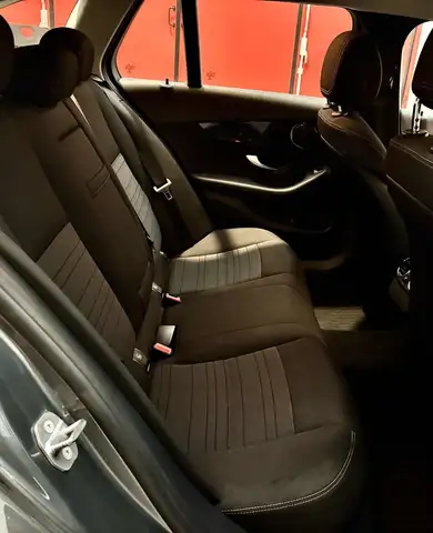 Mercedes-Benz C view 12