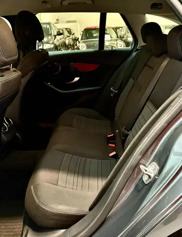 Mercedes-Benz C view 13