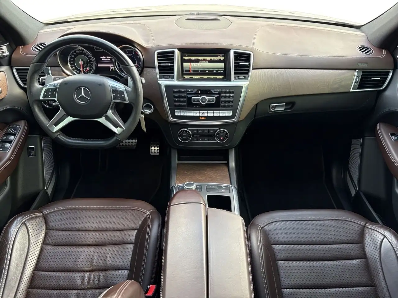 Mercedes-Benz M-Class снимка Mercedes-Benz M-Class