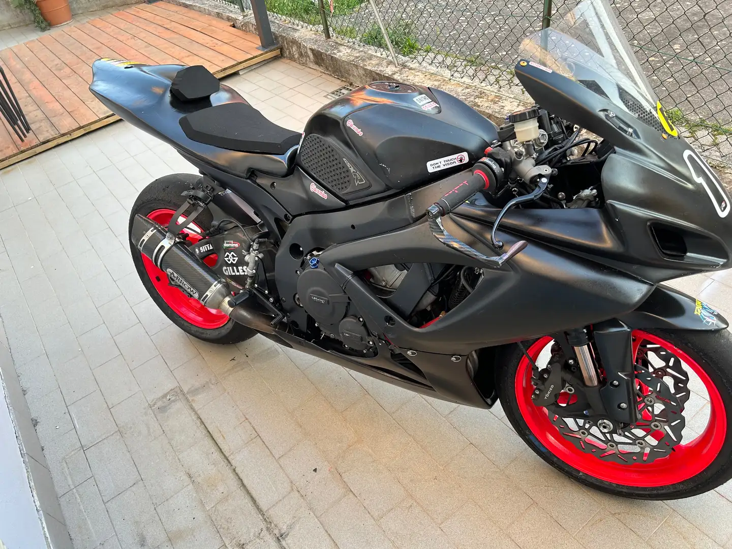 Suzuki GSX-R 750 Negru - 1