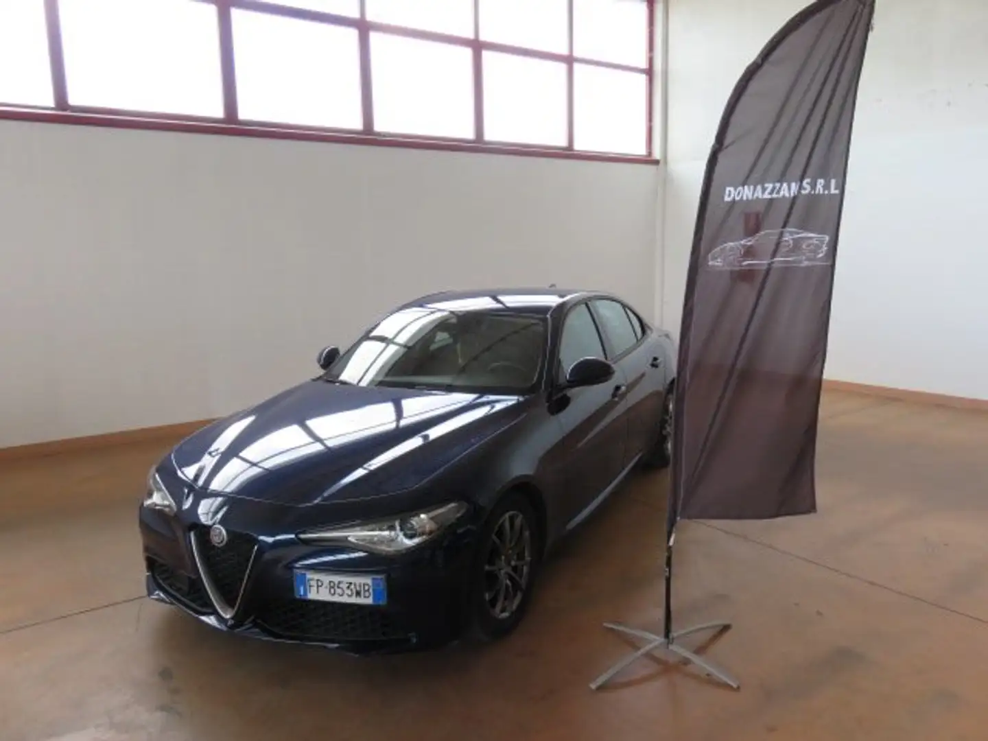 Alfa Romeo Giulia Giulia 2016 2.2 t Business 136cv auto Blu/Azzurro - 1