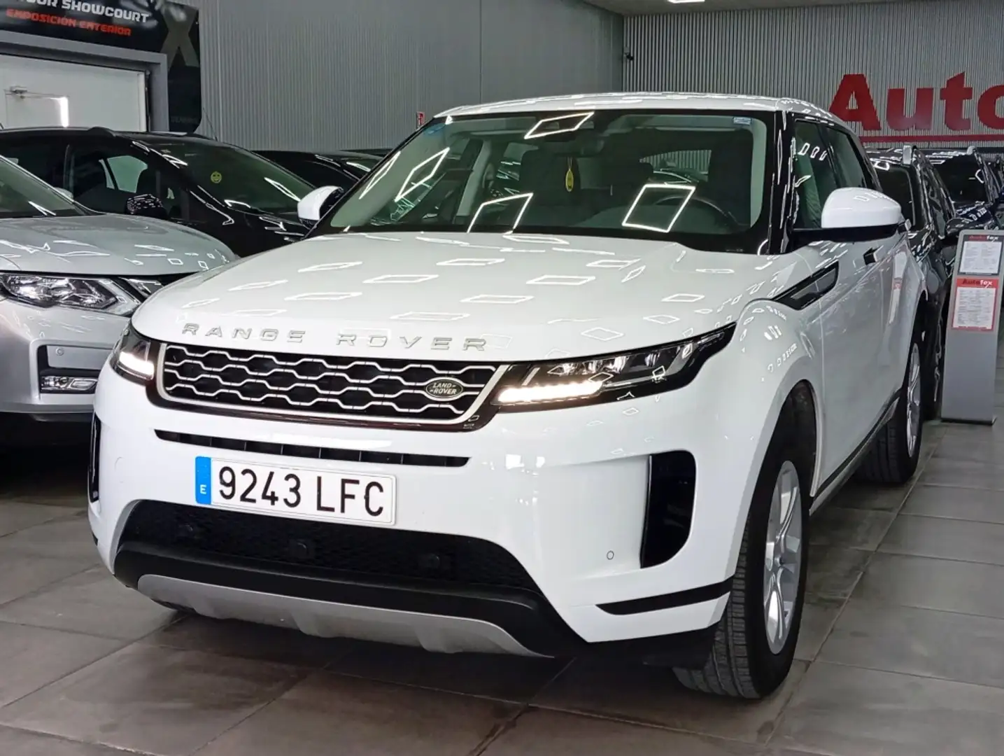 Land Rover Range Rover Evoque 2.0D MHEV Standard AWD Aut. 150 Weiß - 1