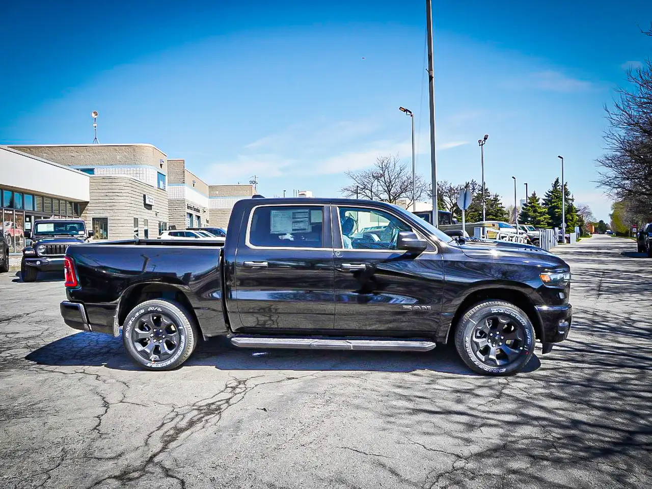 RAM 1500 снимка RAM 1500