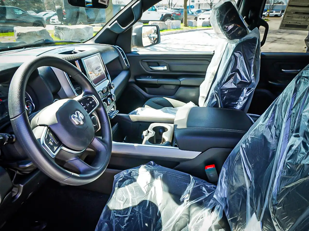 RAM 1500 снимка RAM 1500