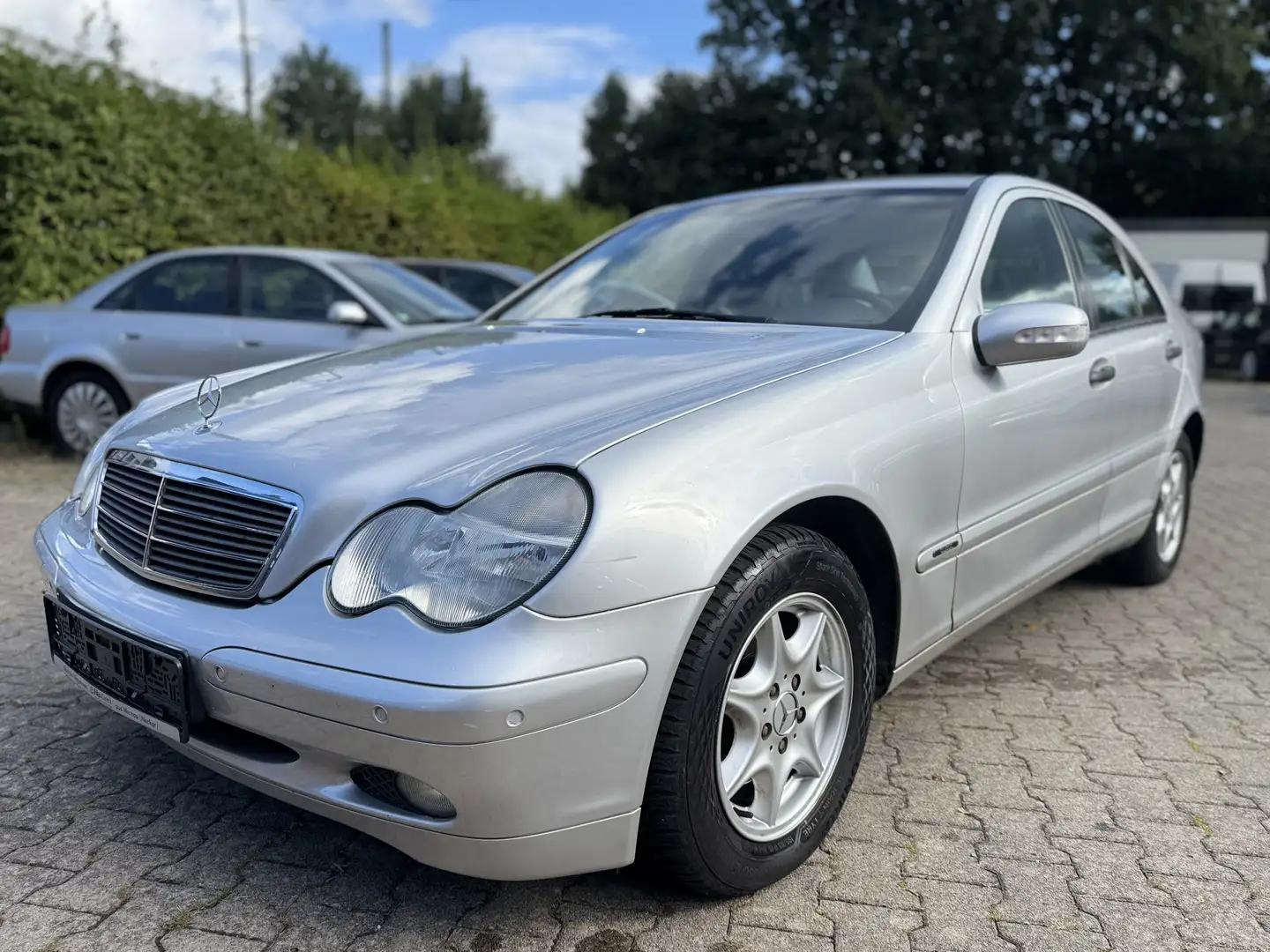 Mercedes-Benz C 200 C-Klasse Kompressor Classic Grau - 2