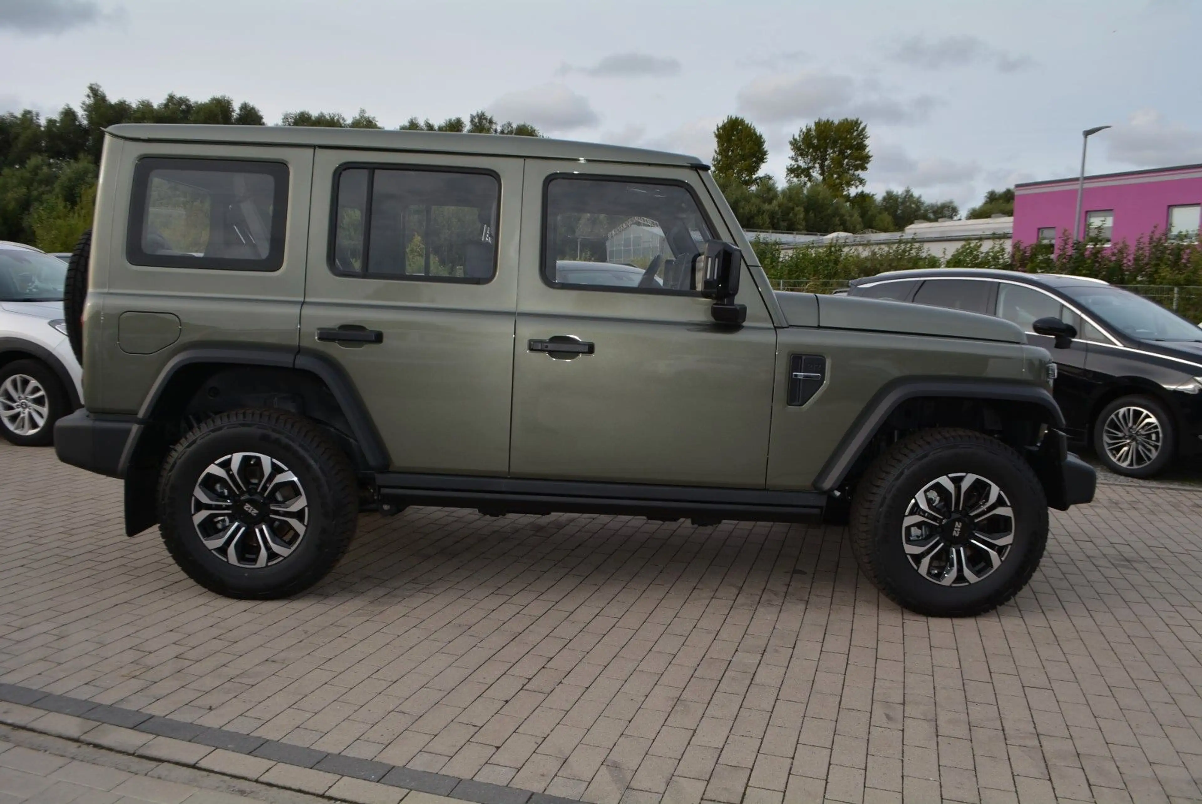 BAW 212 -2.0 Turbo Diesel-360Kamera#sofortVerfügbar# — photo 13