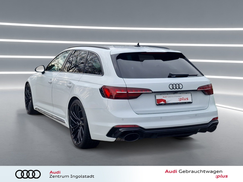 Audi RS4 Avant MATRIX RS-AGA Head-up Optik-schw.+ 20" — photo 5