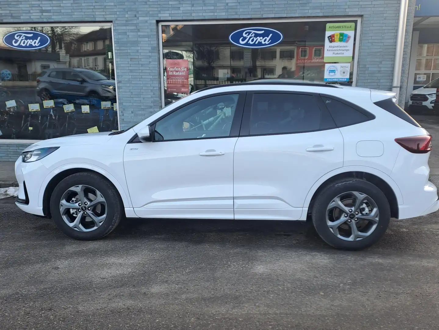 Ford Kuga ST-Line Weiß - 2