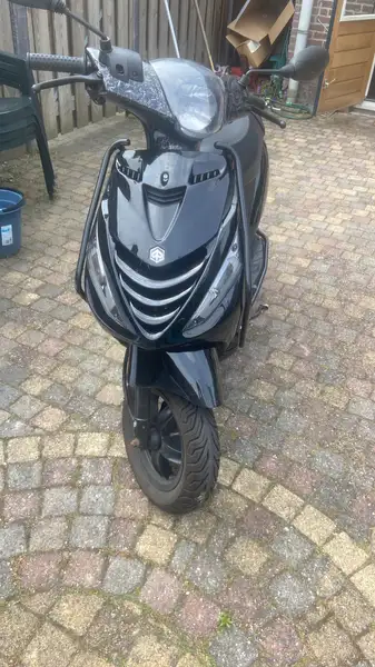 Piaggio Zip 50