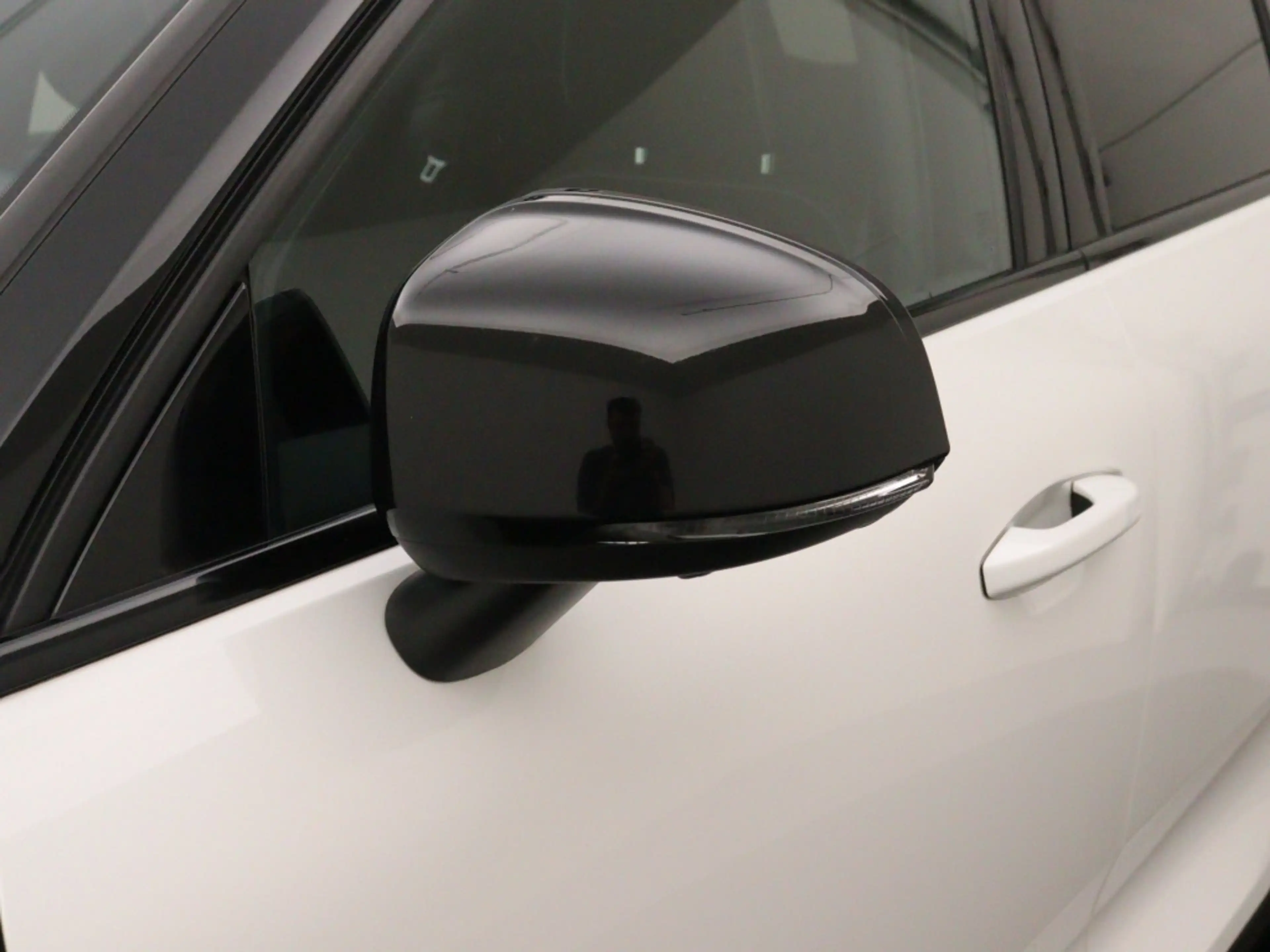 Volvo C40 TWIN MOTOR INTRO EDITION 20INCH — photo 9