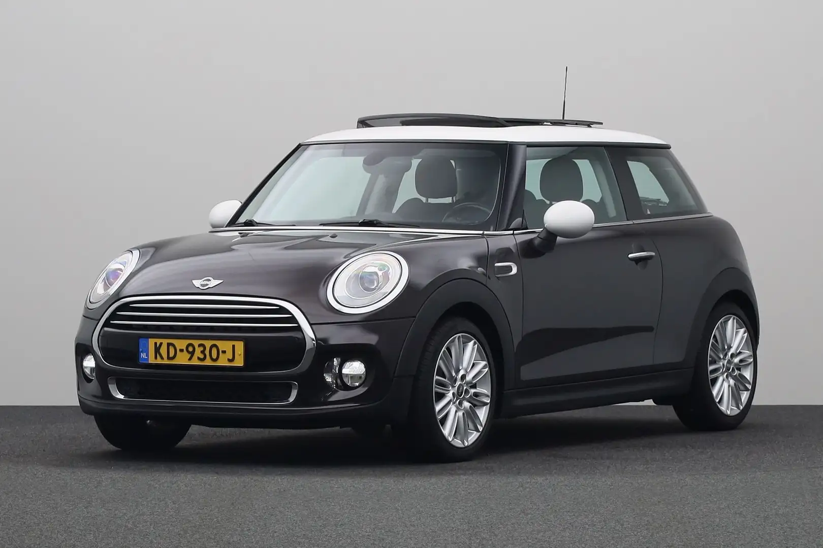 MINI Cooper 3-deurs 1.5 Chili | Panoramadak | Stoelverwarming Brun - 1