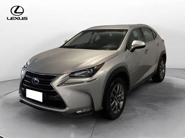Lexus NX 300 h 2.5 Executive 4wd cvt