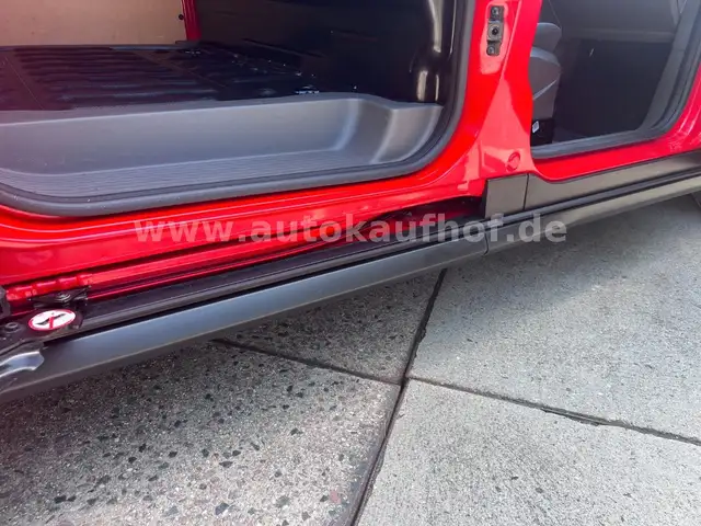 Ford Transit view 12