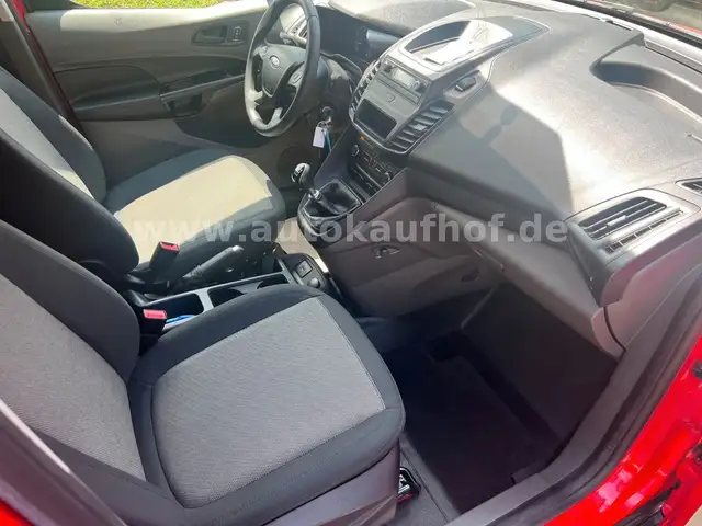 Ford Transit view 11