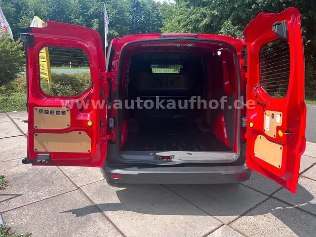 Ford Transit view 15