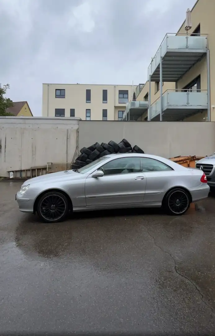 Mercedes-Benz CLK 200 CLK 200 Kompressor (209.342) Grau - 2