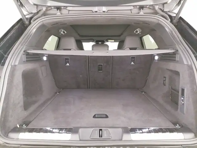 Land Rover Range Rover Sport view 6