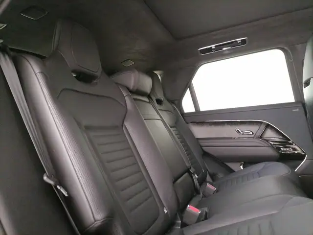 Land Rover Range Rover Sport view 11