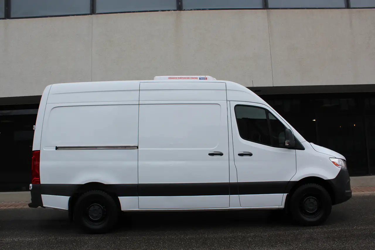 Mercedes-Benz Sprinter снимка Mercedes-Benz Sprinter
