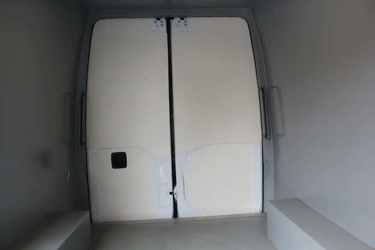 Mercedes-Benz Sprinter снимка Mercedes-Benz Sprinter