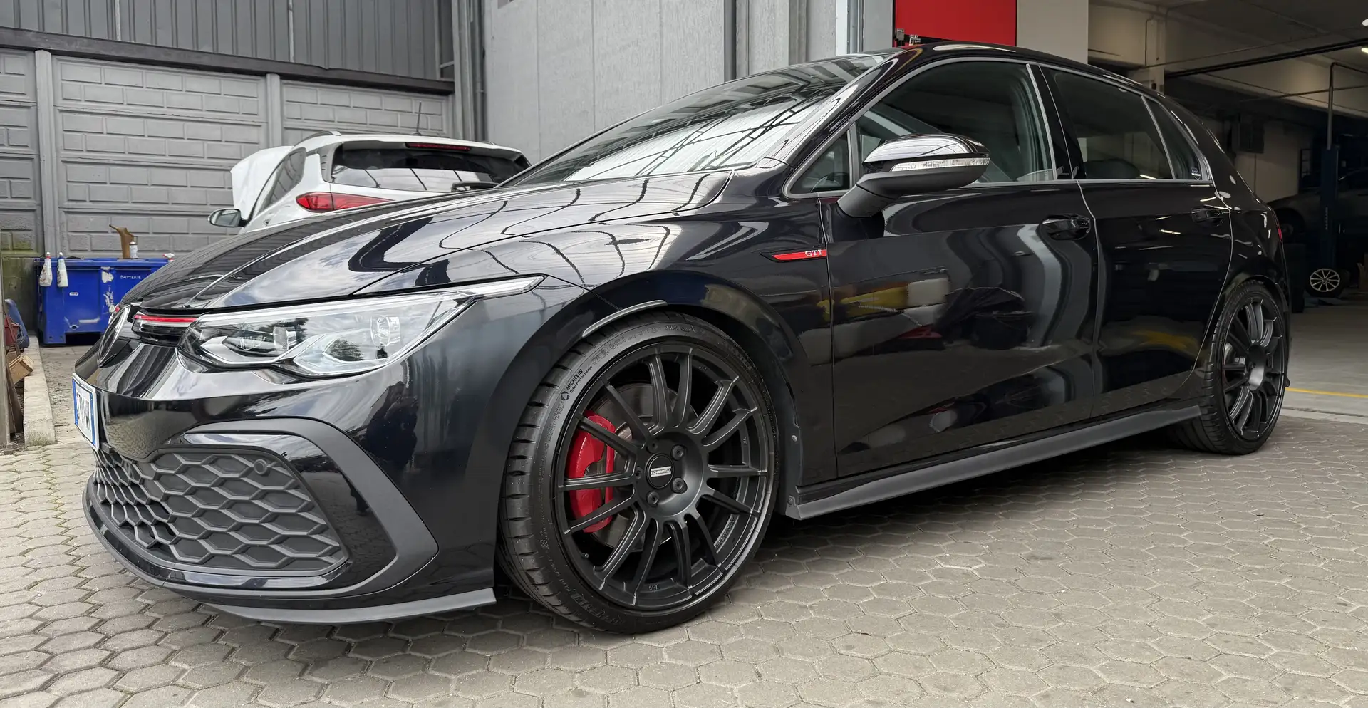 Volkswagen Golf GTI 2.0 tsi 245cv dsg - 2