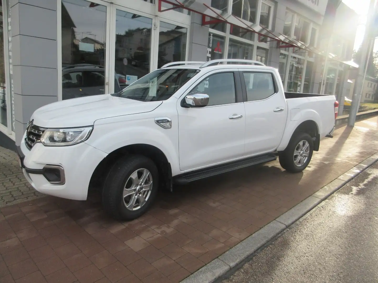 Renault Alaskan 2.3dCi190 Experience Double Cab 4x4 Blanco - 2