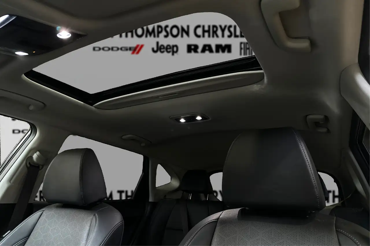 Kia Seltos снимка Kia Seltos