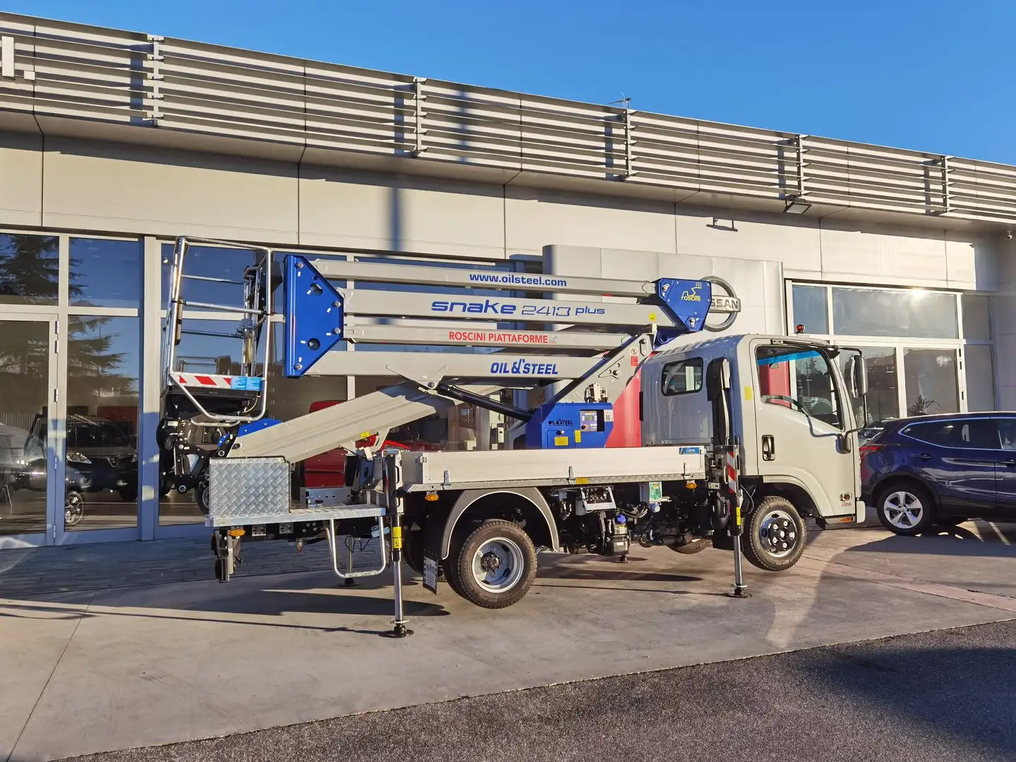 Isuzu Piattaforma Aerea 24 metri - 2