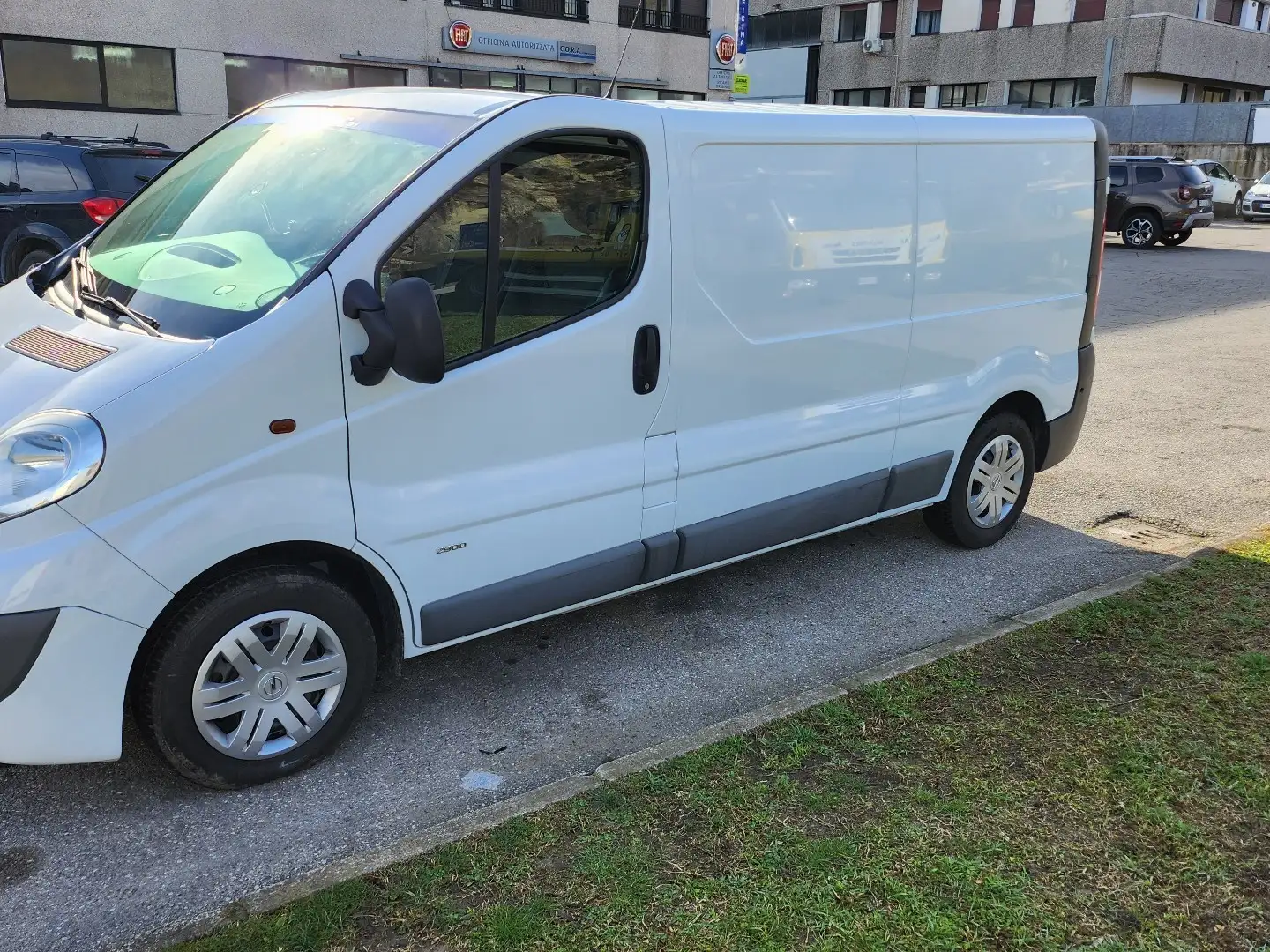 Opel Vivaro furgone - 1
