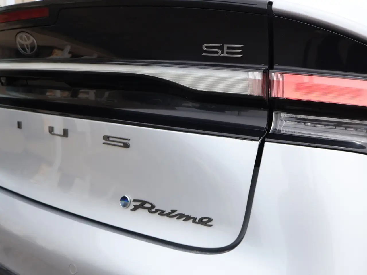 Toyota Prius Prime снимка Toyota Prius Prime