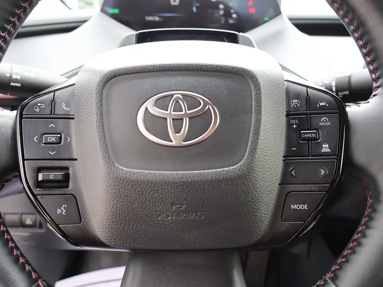 Toyota Prius Prime снимка Toyota Prius Prime