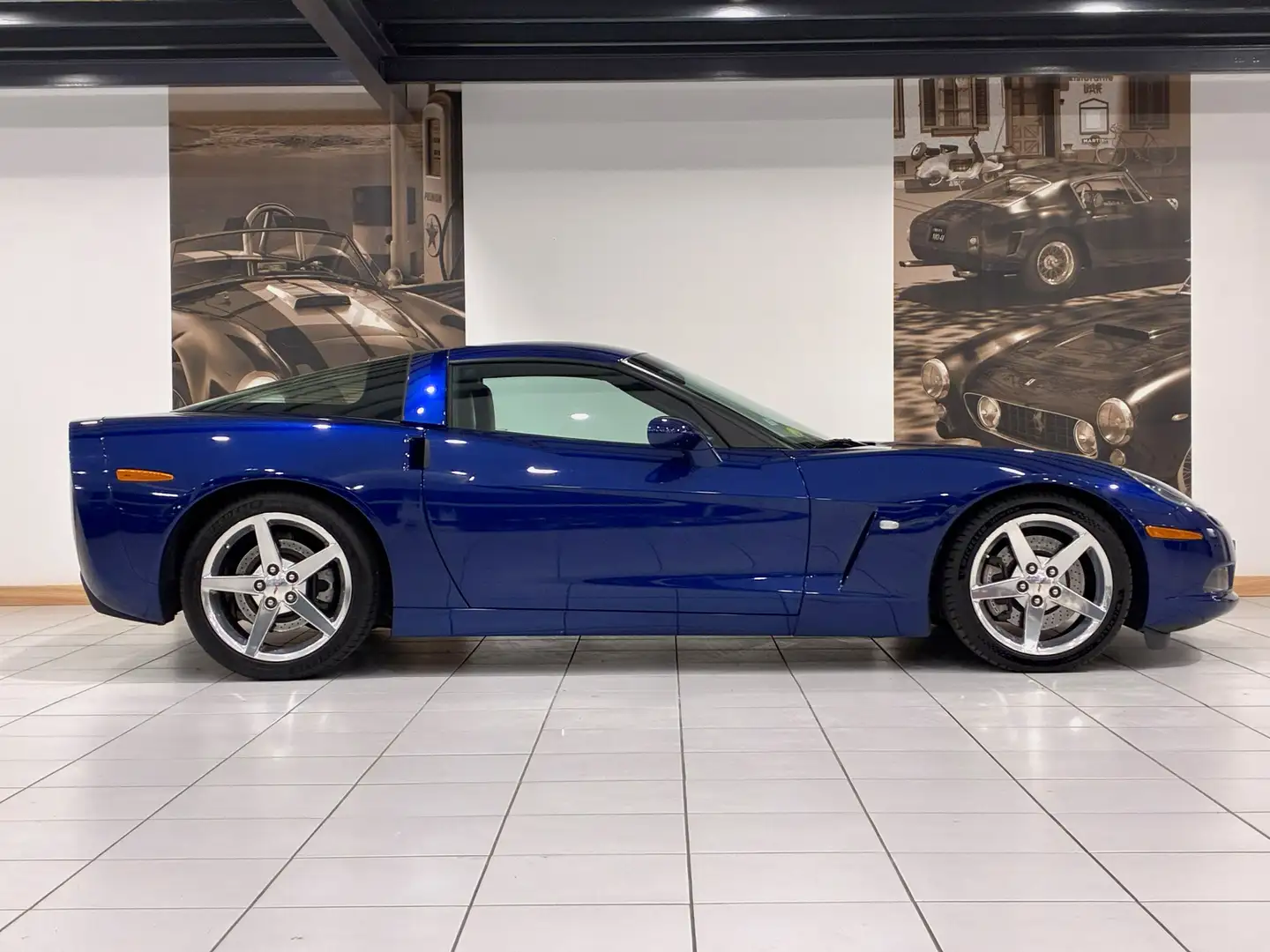 Chevrolet Corvette C6 V8 6.0 Blau - 2