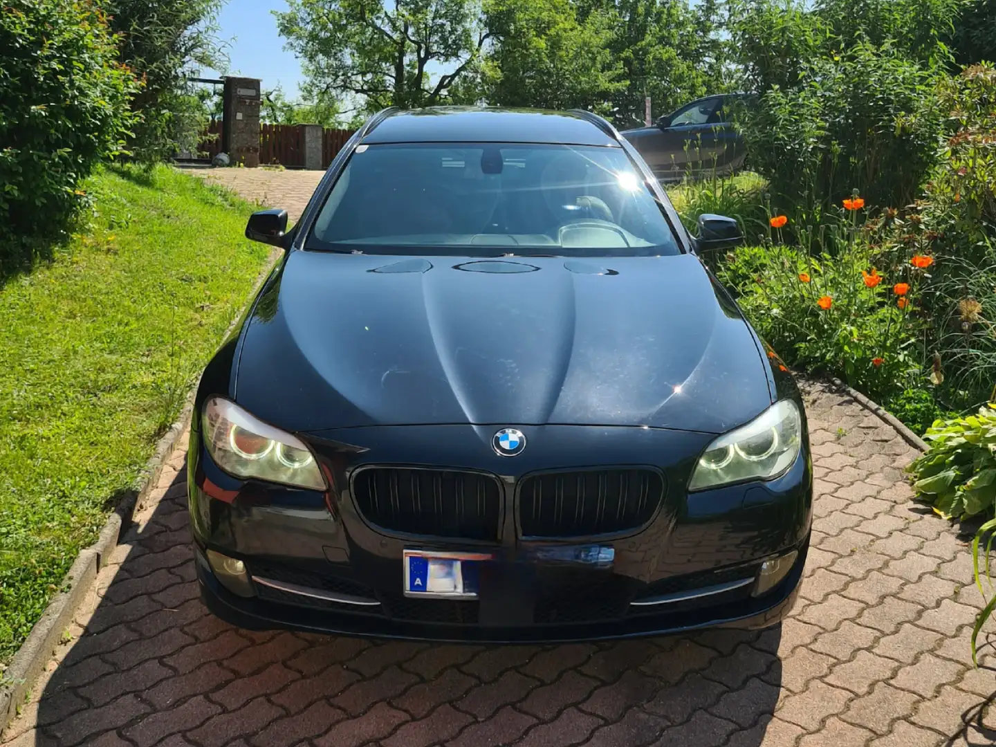 BMW 530 530d xDrive Touring Ö-Paket Aut. Schwarz - 2