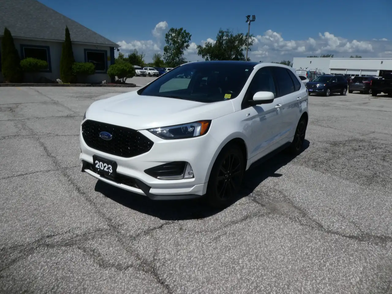 2023 Ford Edge