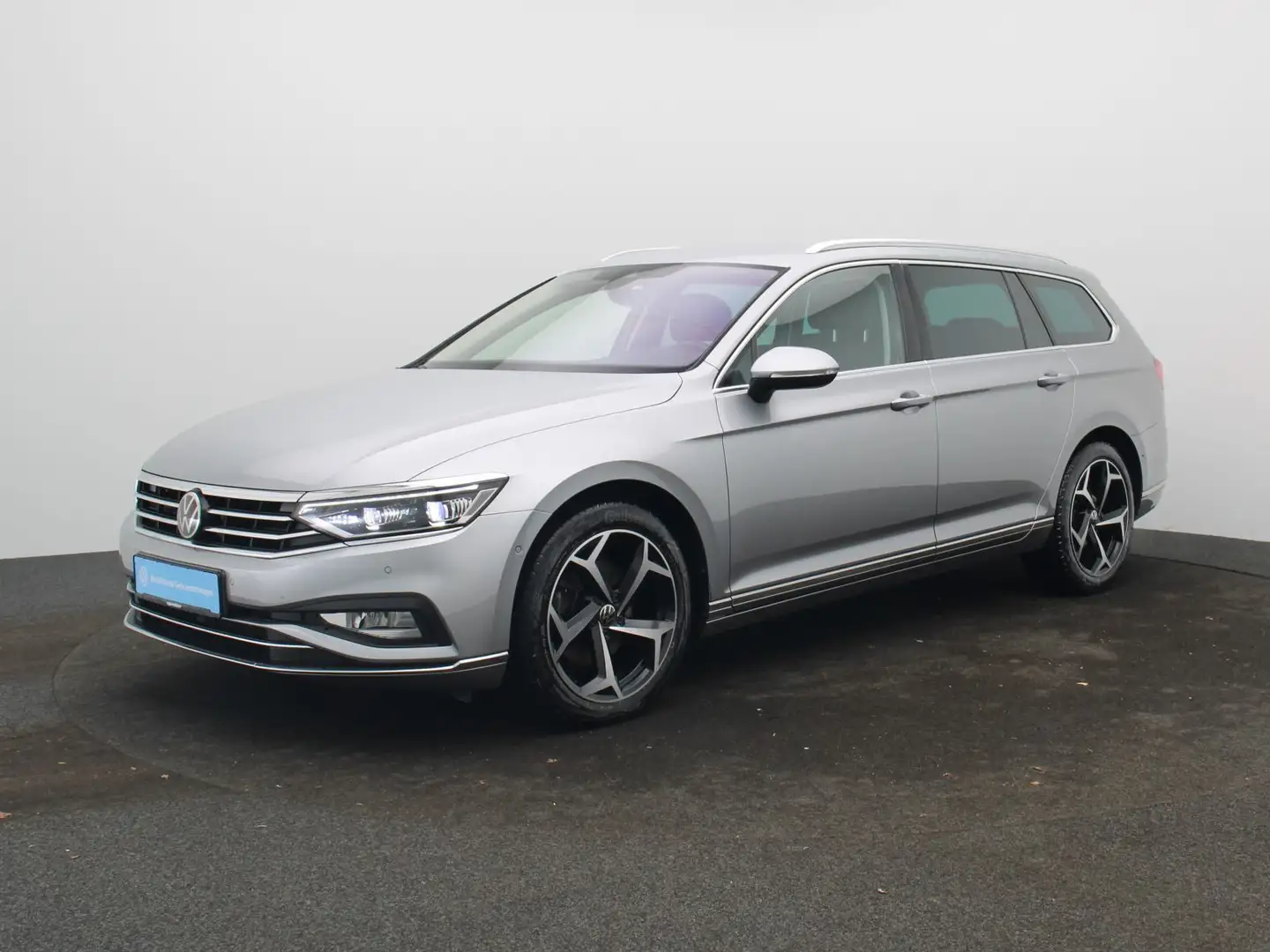 Volkswagen Passat Variant Elegance 1.5TSI DSG / Matrix, RFK Silber - 2