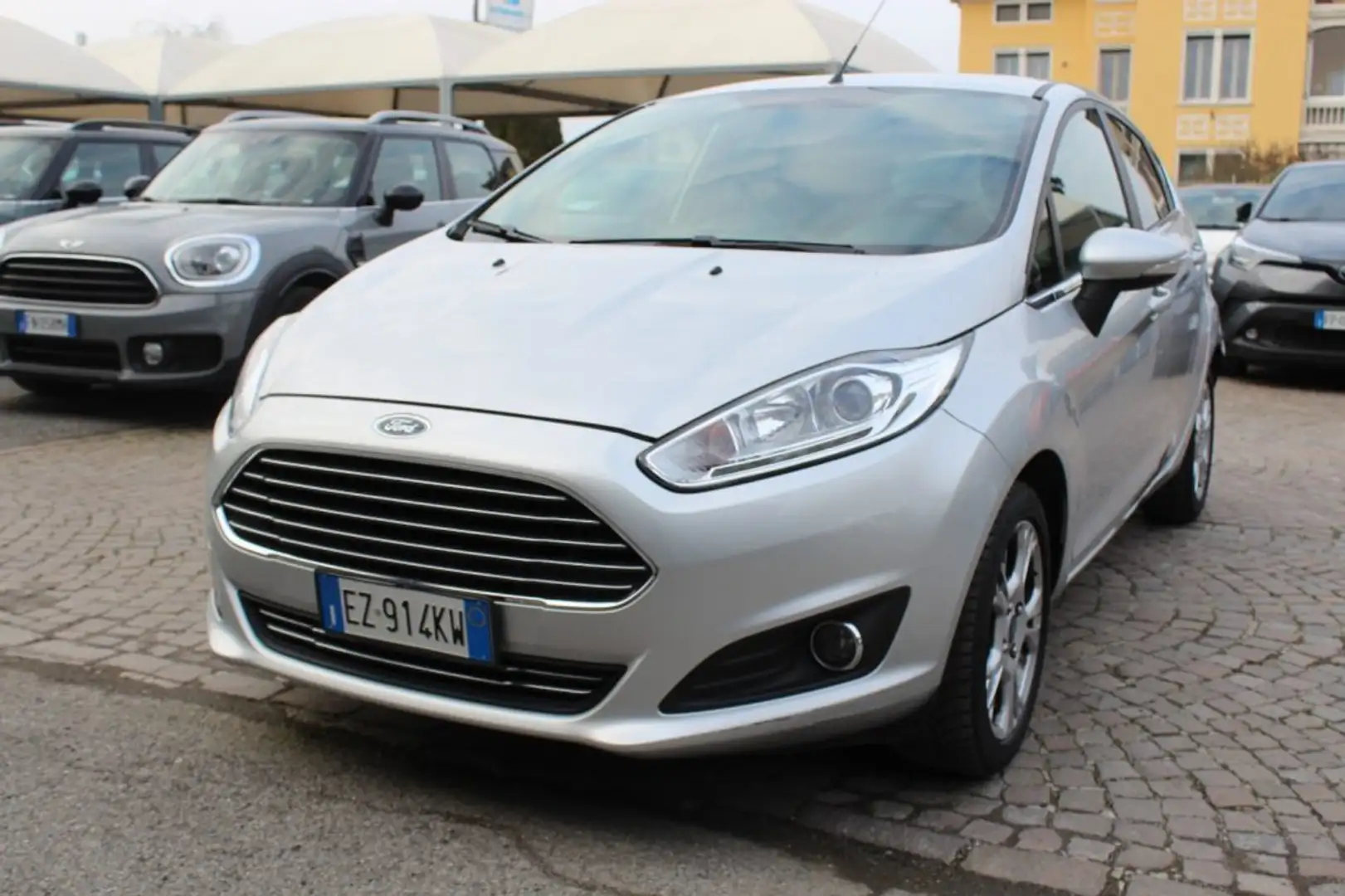 Ford Fiesta 1.5 TDCi 75CV 5 porte Titanium NEOPATENTATI Argento - 1