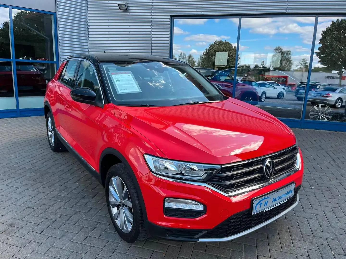 Volkswagen T-Roc Style/SHZ/NAVI/AHK/1.Hand Rot - 1