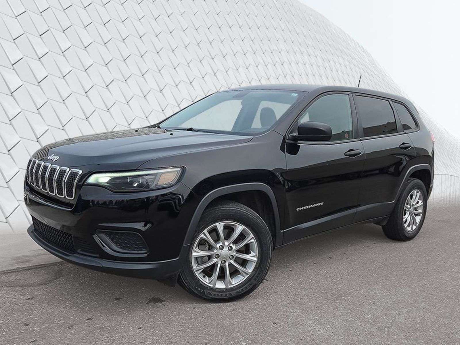 2019 Jeep Cherokee SPORT V6, HEATED SEATS/WHEEL, LOW KM