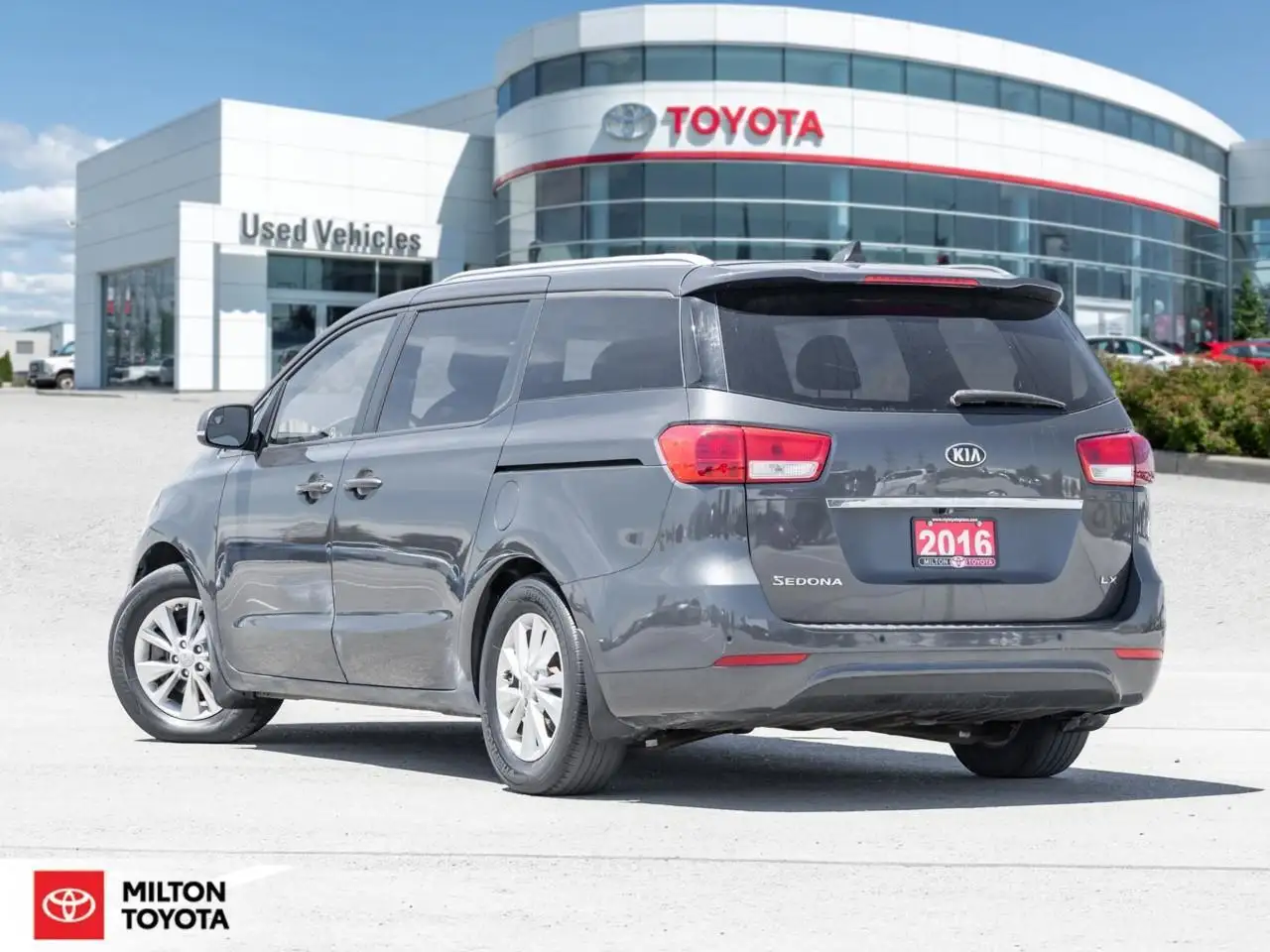Kia Sedona photo Kia Sedona